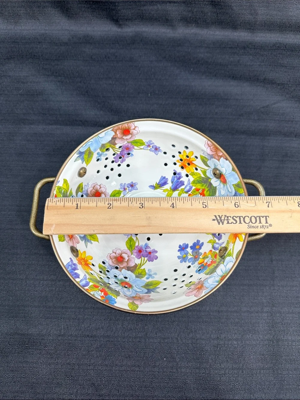 MacKenzie-Childs White Flower Market Set Colander & Spoon Rest Metal Enamelware